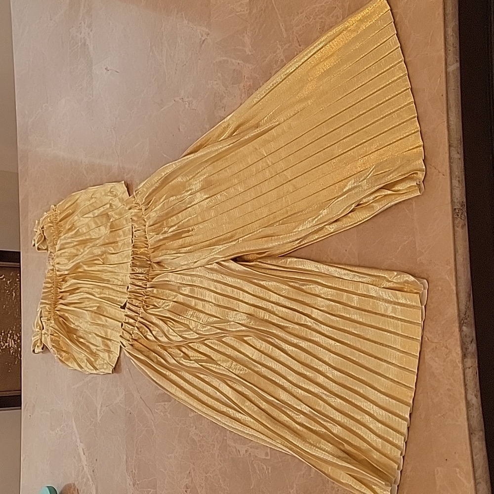 River Island Gold Shimmer Outfit